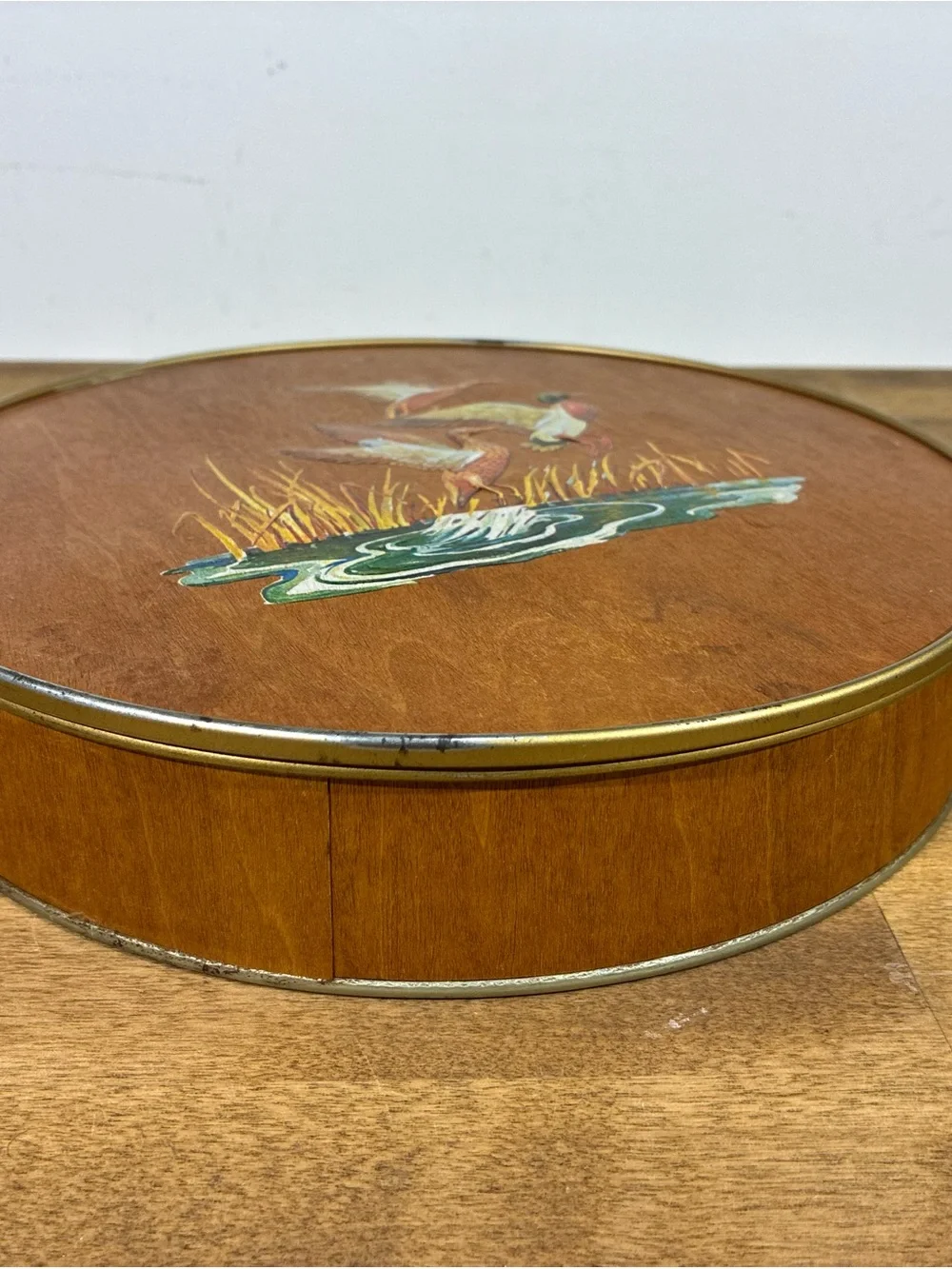 N/A vintage round